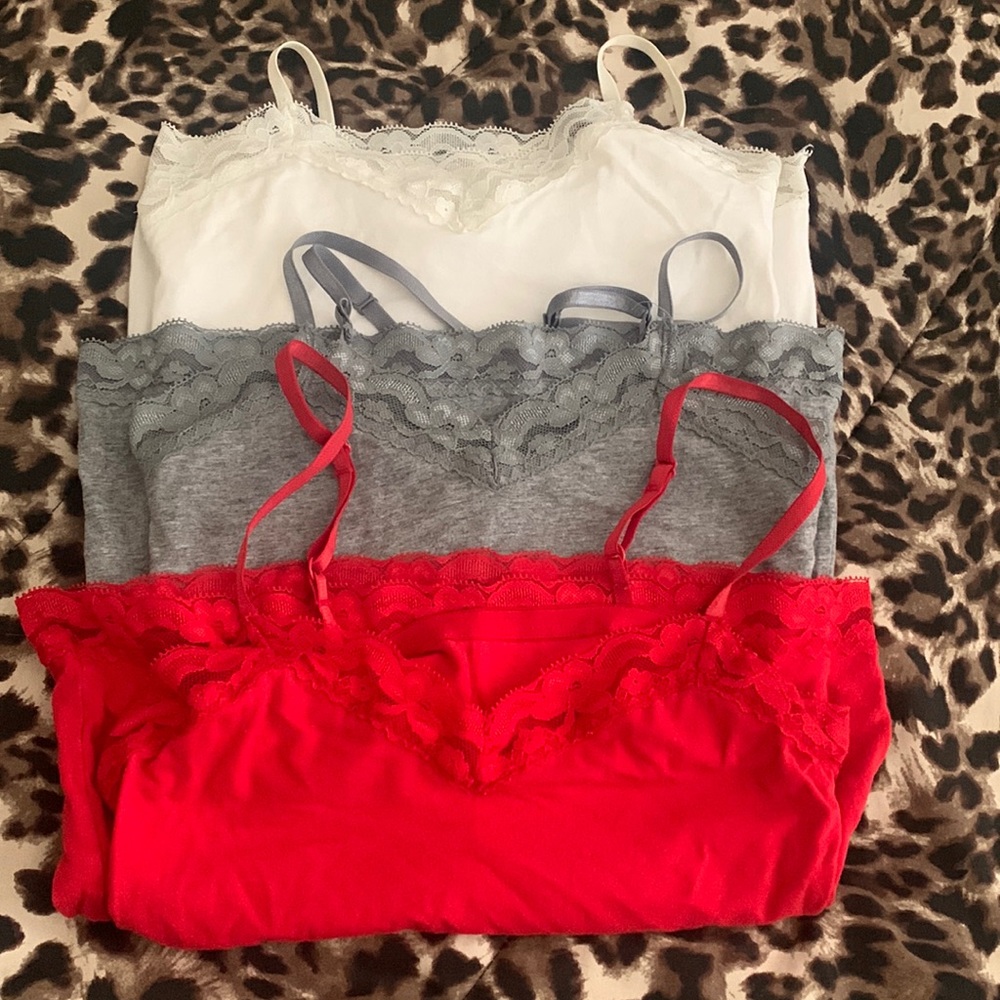 Camis 3 never worn size small